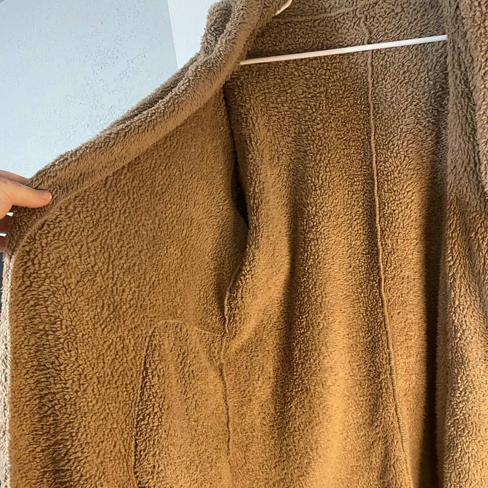 Fuzzy Cardigan with Hood and Pockets Size Large - Picture 9 of 10